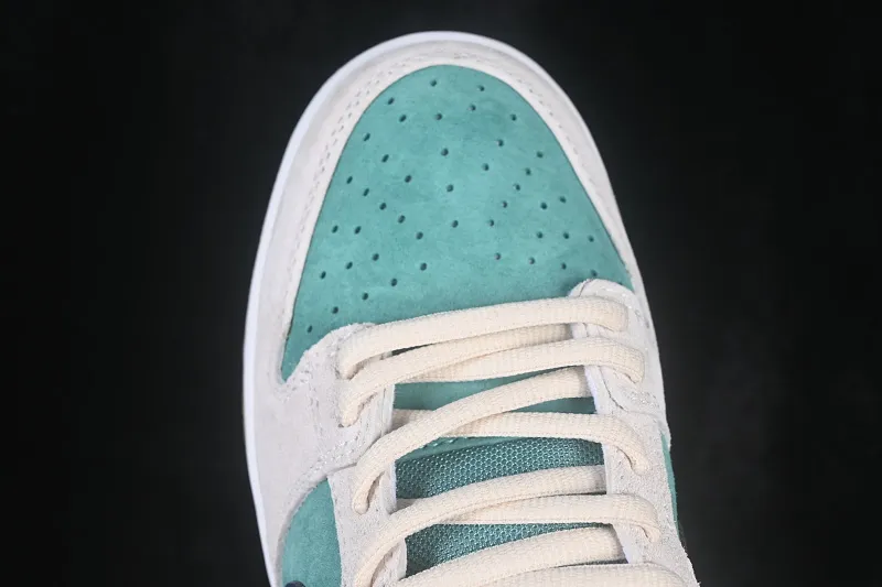 All categories Nk SB Dunk series Nk SB Dunk Low low-top sneakers Nike SB Dunk Low low-top casual sneakers HQ1625-300